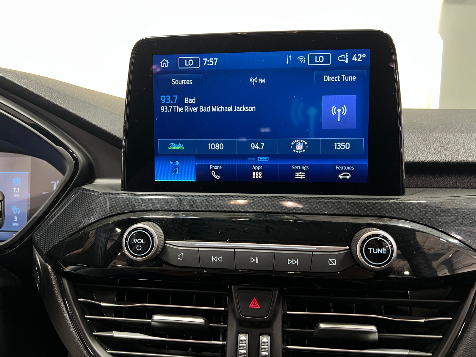 Thumbnail: 2025 Ford Escape - 3