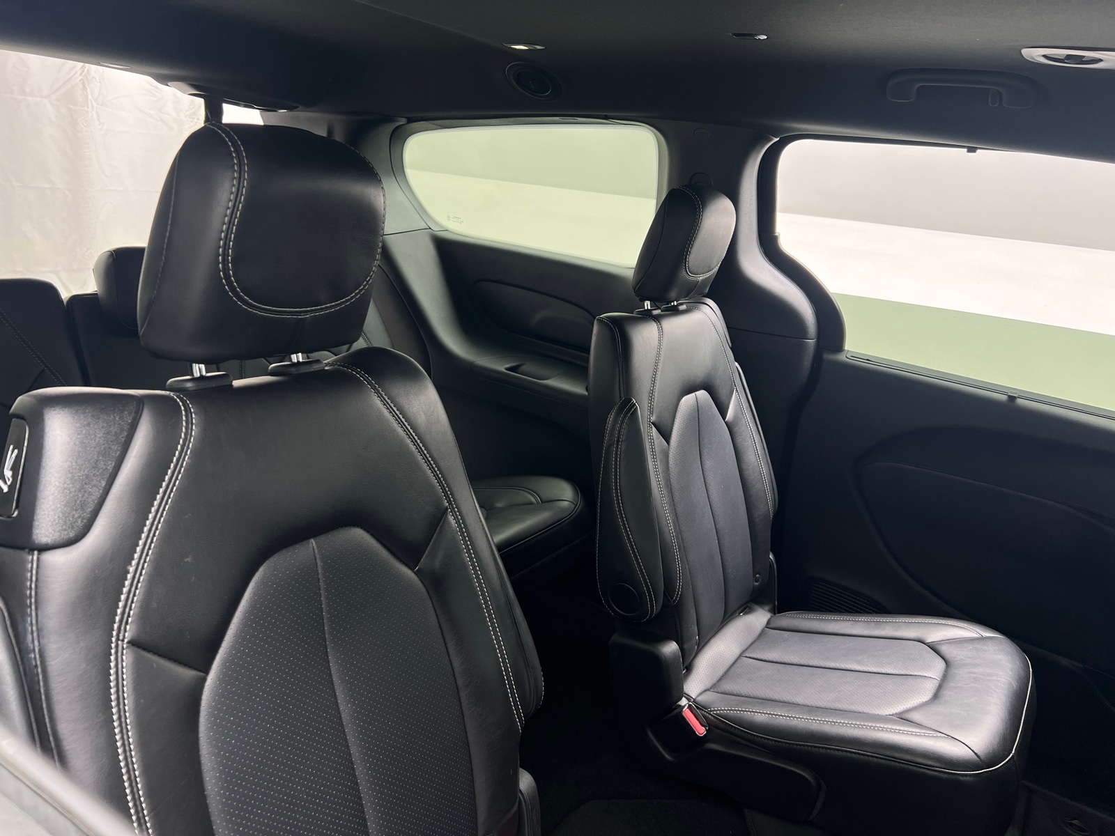 Thumbnail: 2025 Chrysler Pacifica - 5