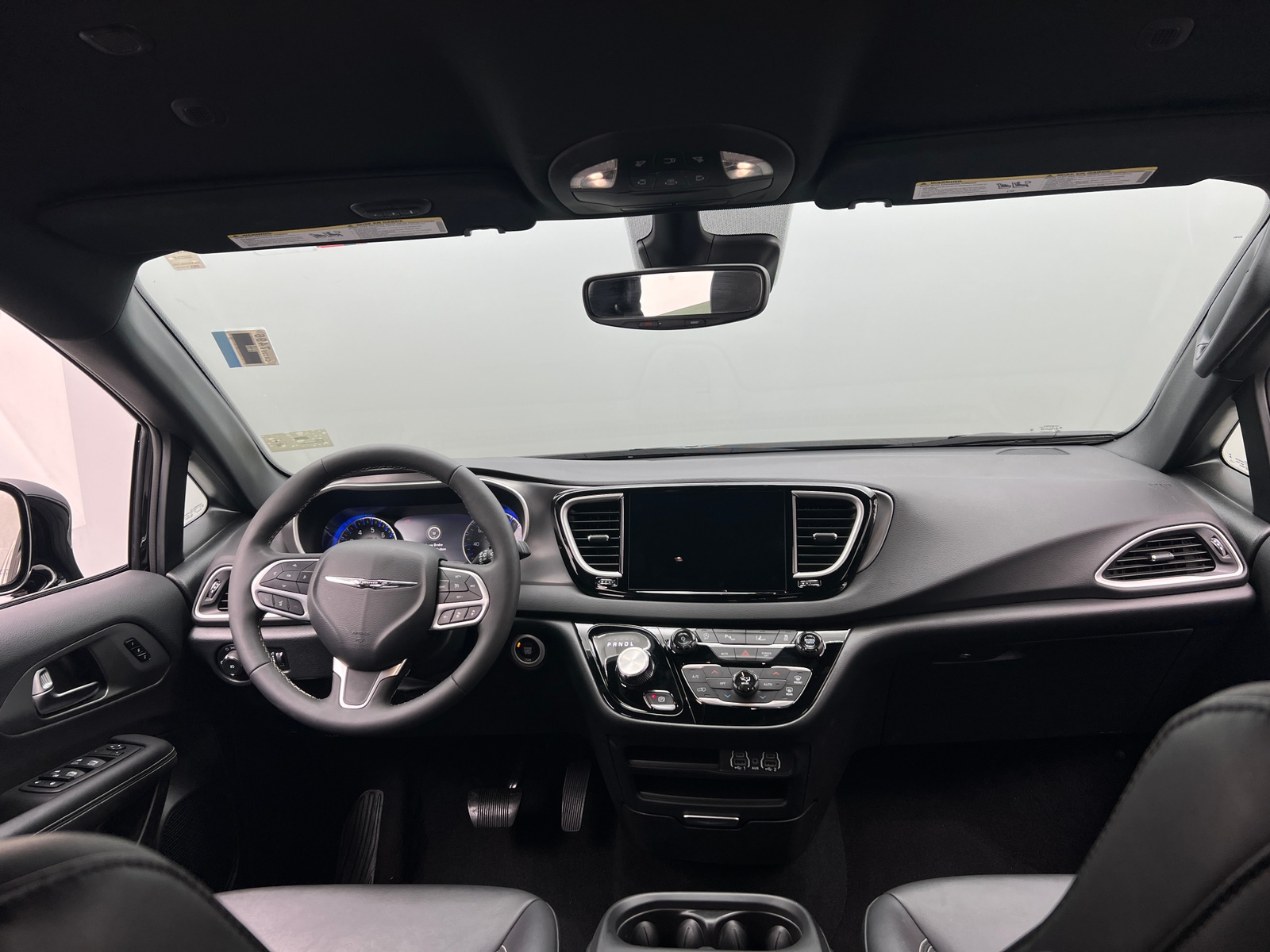 Thumbnail: 2025 Chrysler Pacifica - 2