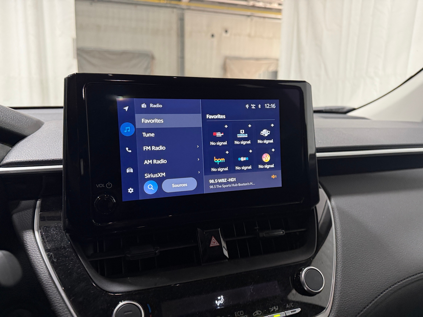 Thumbnail: 2025 Toyota Corolla Cross - 4