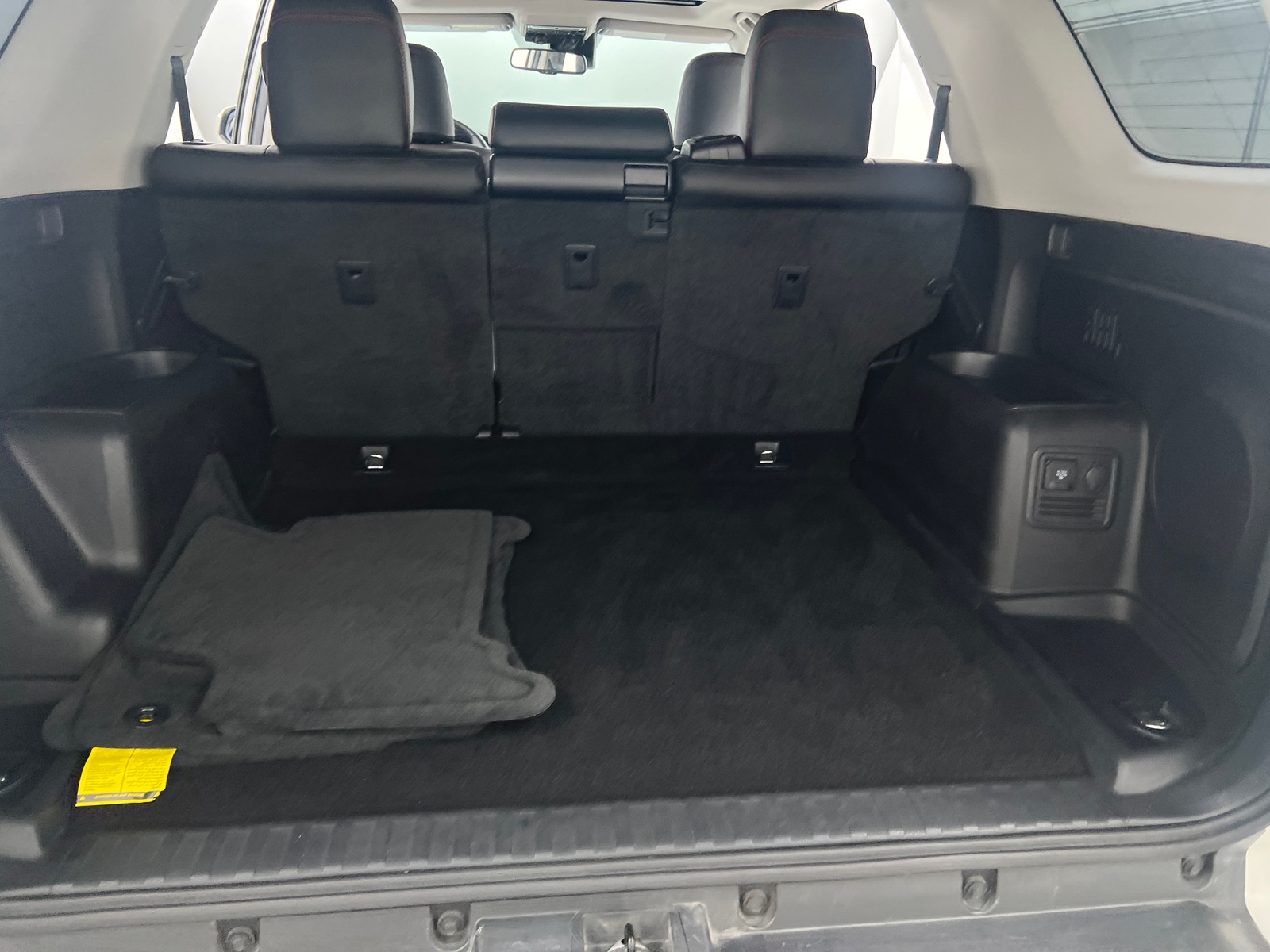 Thumbnail: 2020 Toyota 4Runner - 6