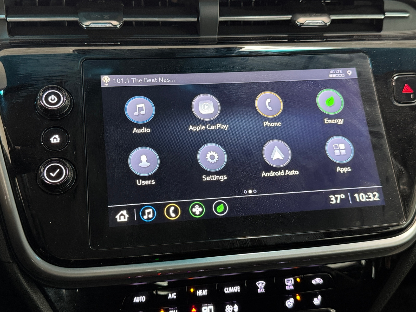 Thumbnail: 2022 Chevrolet Bolt EV - 4