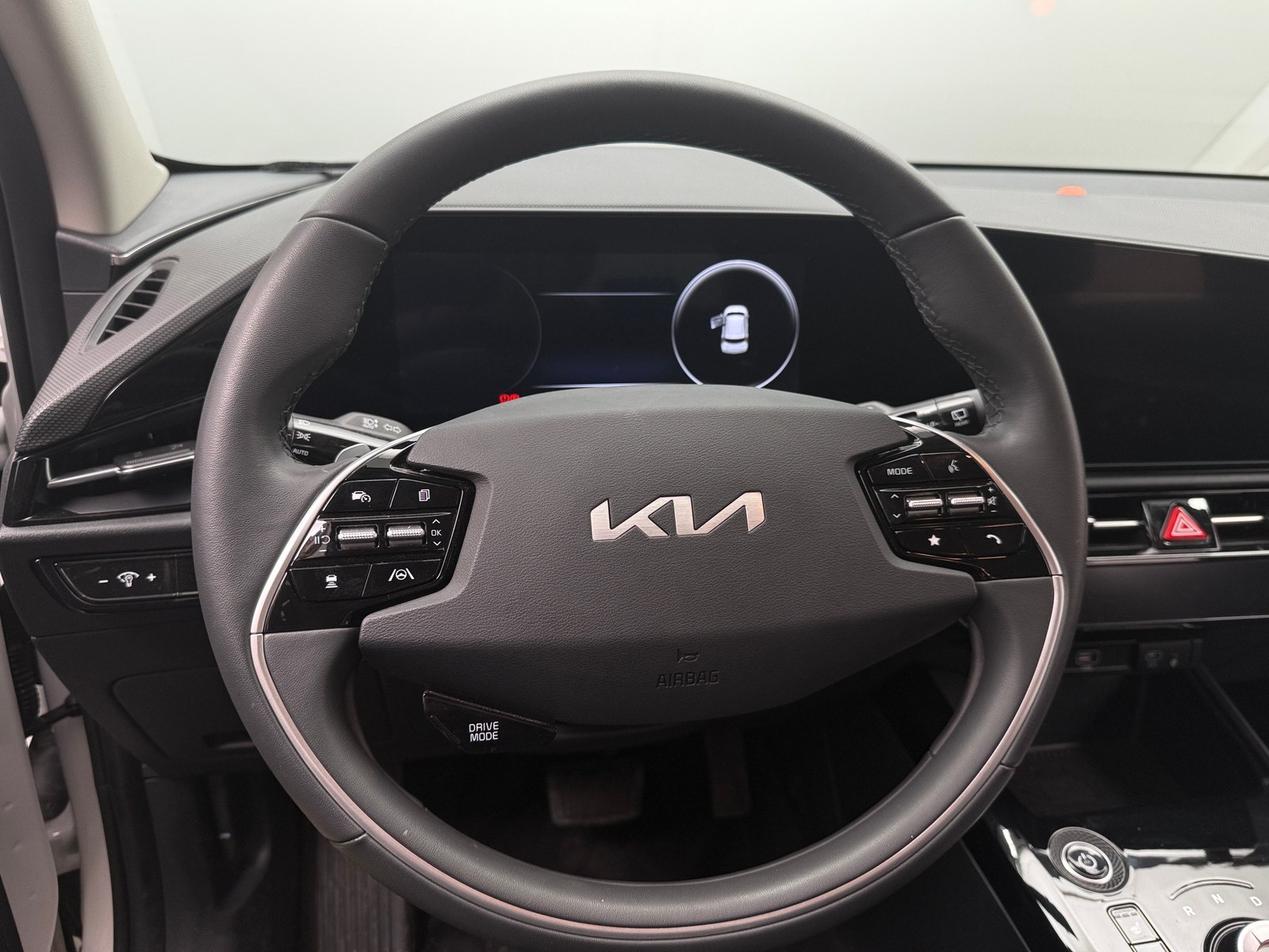 Thumbnail: 2024 Kia Niro - 5