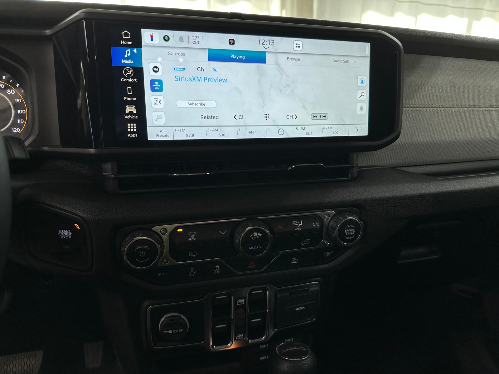 Thumbnail: 2024 Jeep Gladiator - 4