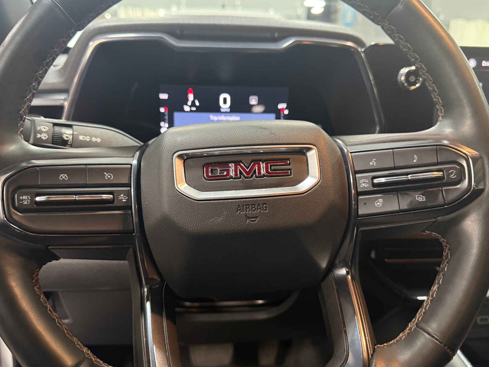 Thumbnail: 2023 GMC Canyon - 4