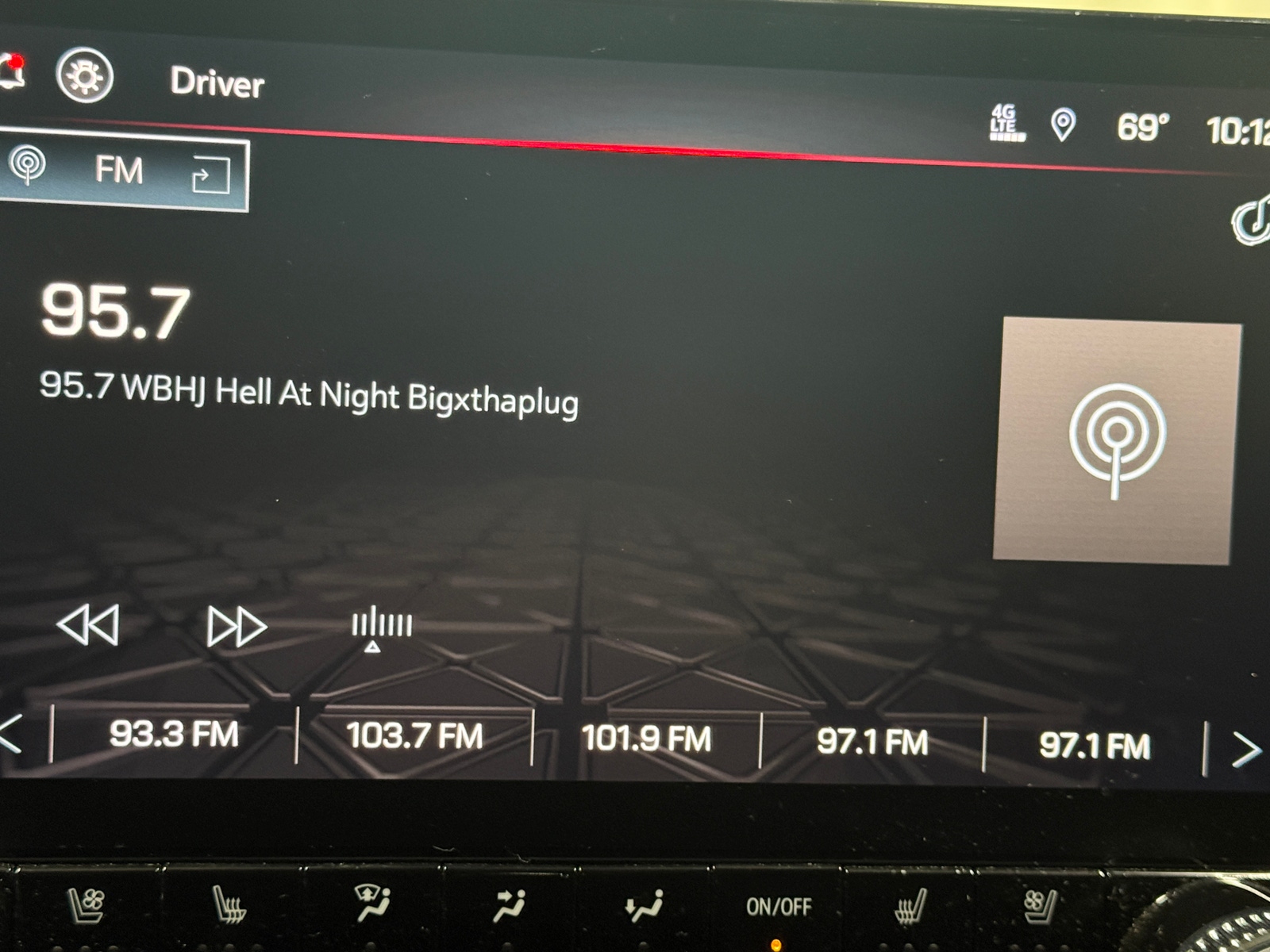 Thumbnail: 2023 GMC Canyon - 3