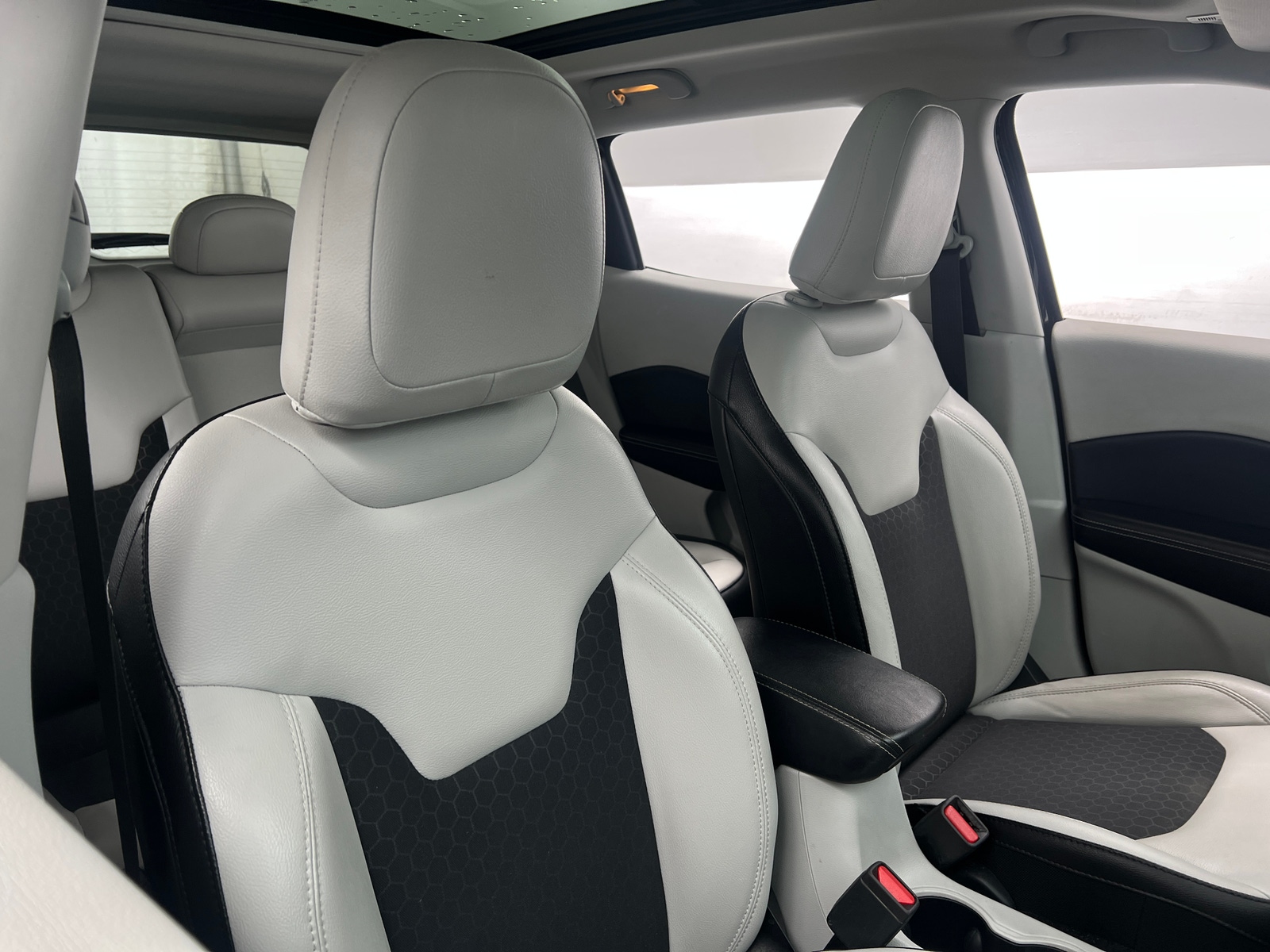 Thumbnail: 2019 Jeep Compass - 2