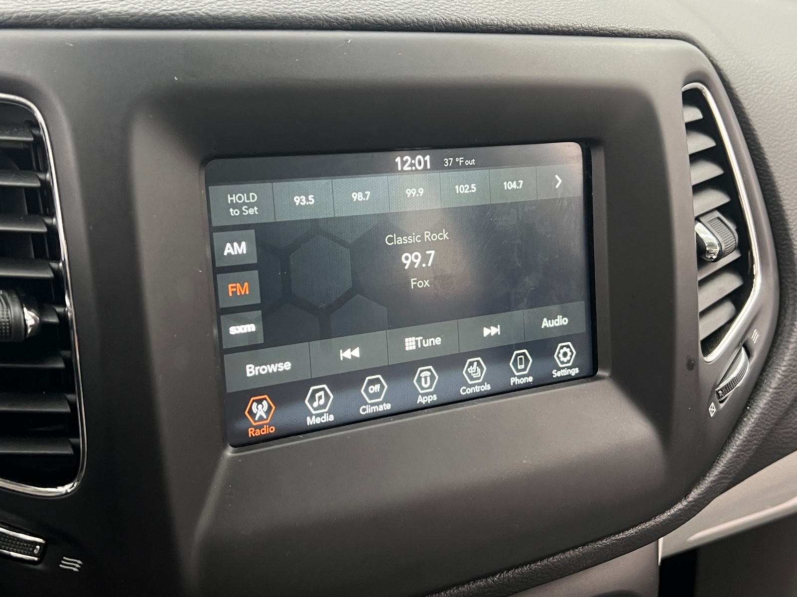 Thumbnail: 2019 Jeep Compass - 4