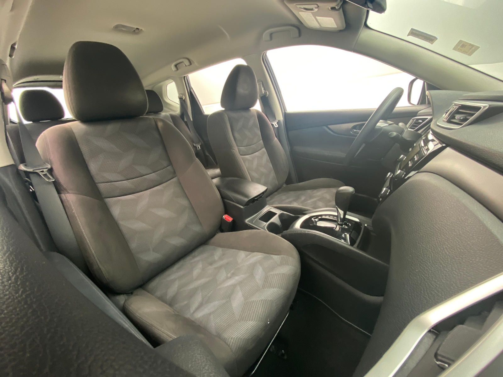 Thumbnail: 2015 Nissan Rogue - 2