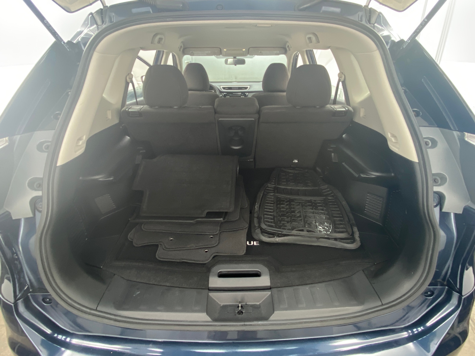 Thumbnail: 2015 Nissan Rogue - 7