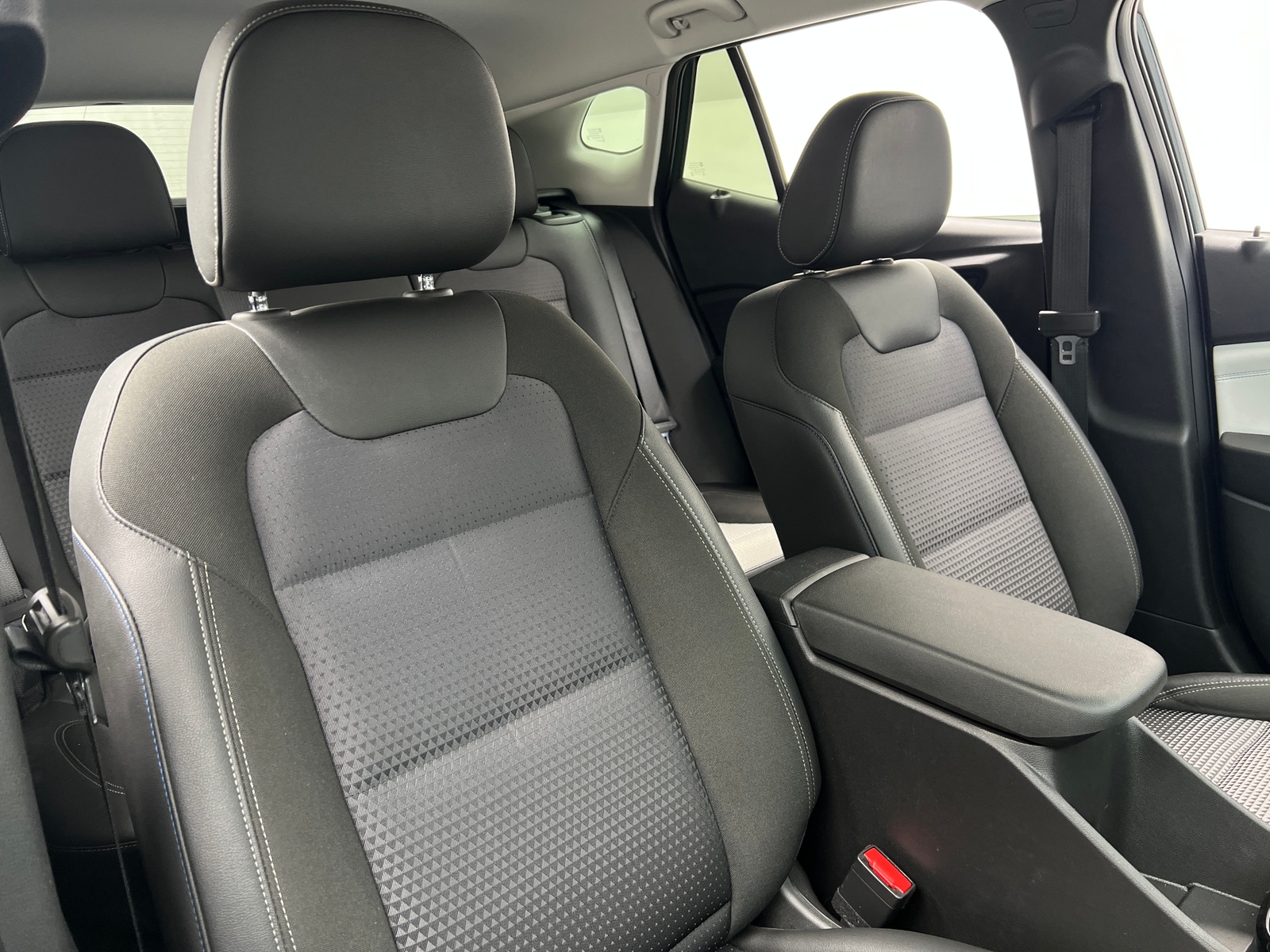 Thumbnail: 2025 Chevrolet Trax - 2