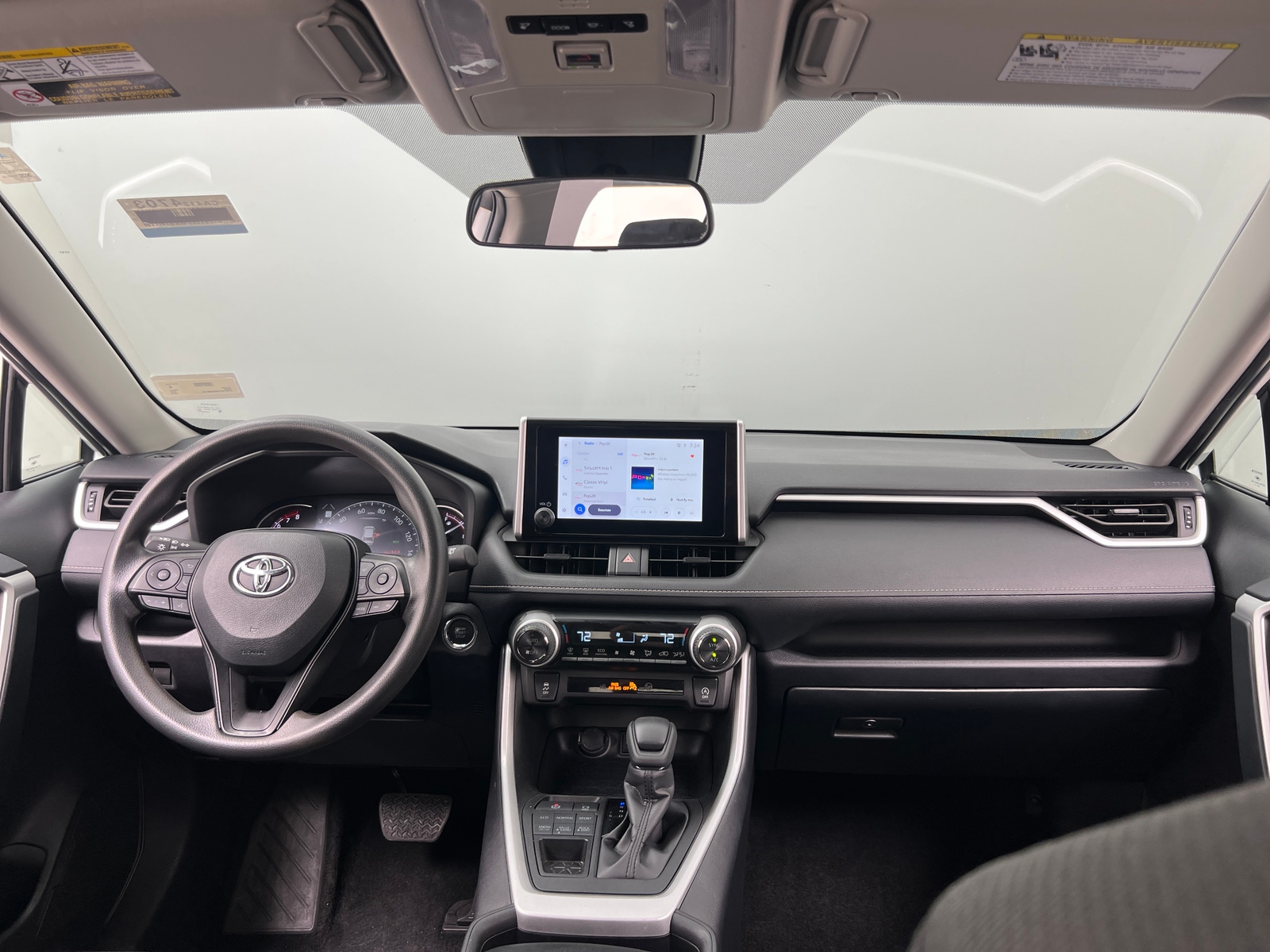 Thumbnail: 2025 Toyota RAV4 - 3