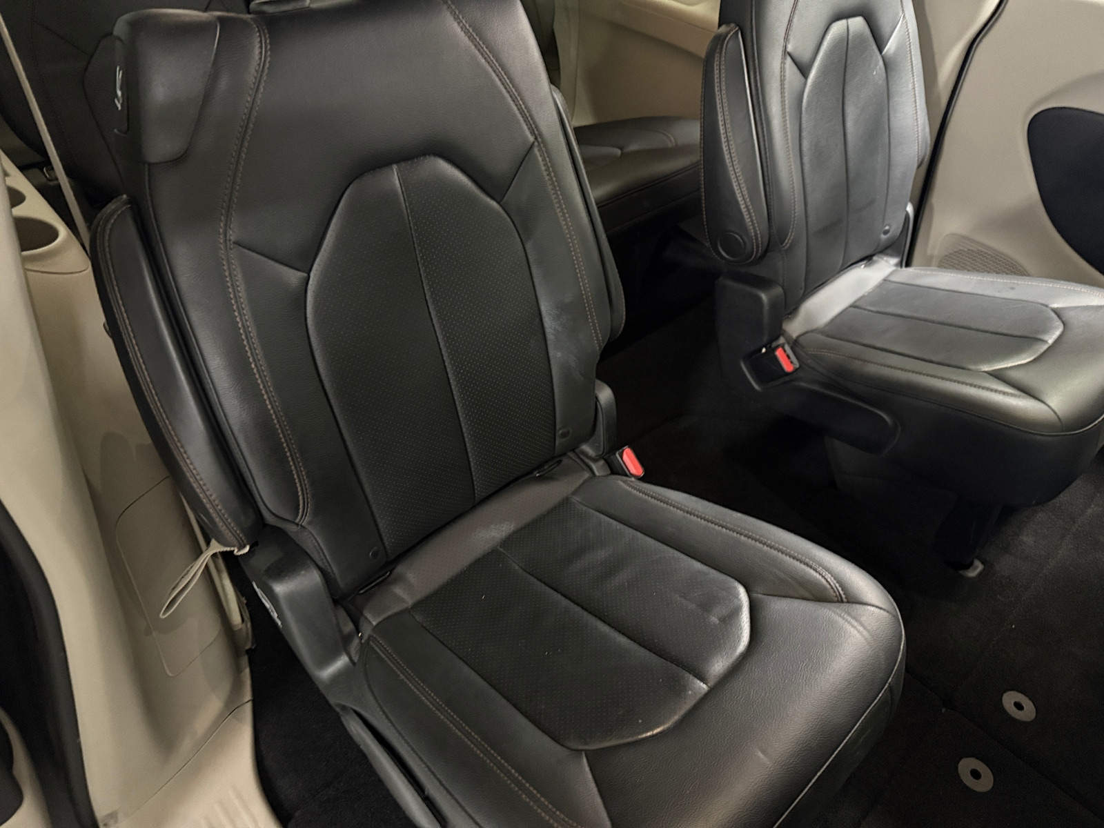 Thumbnail: 2020 Chrysler Pacifica - 5