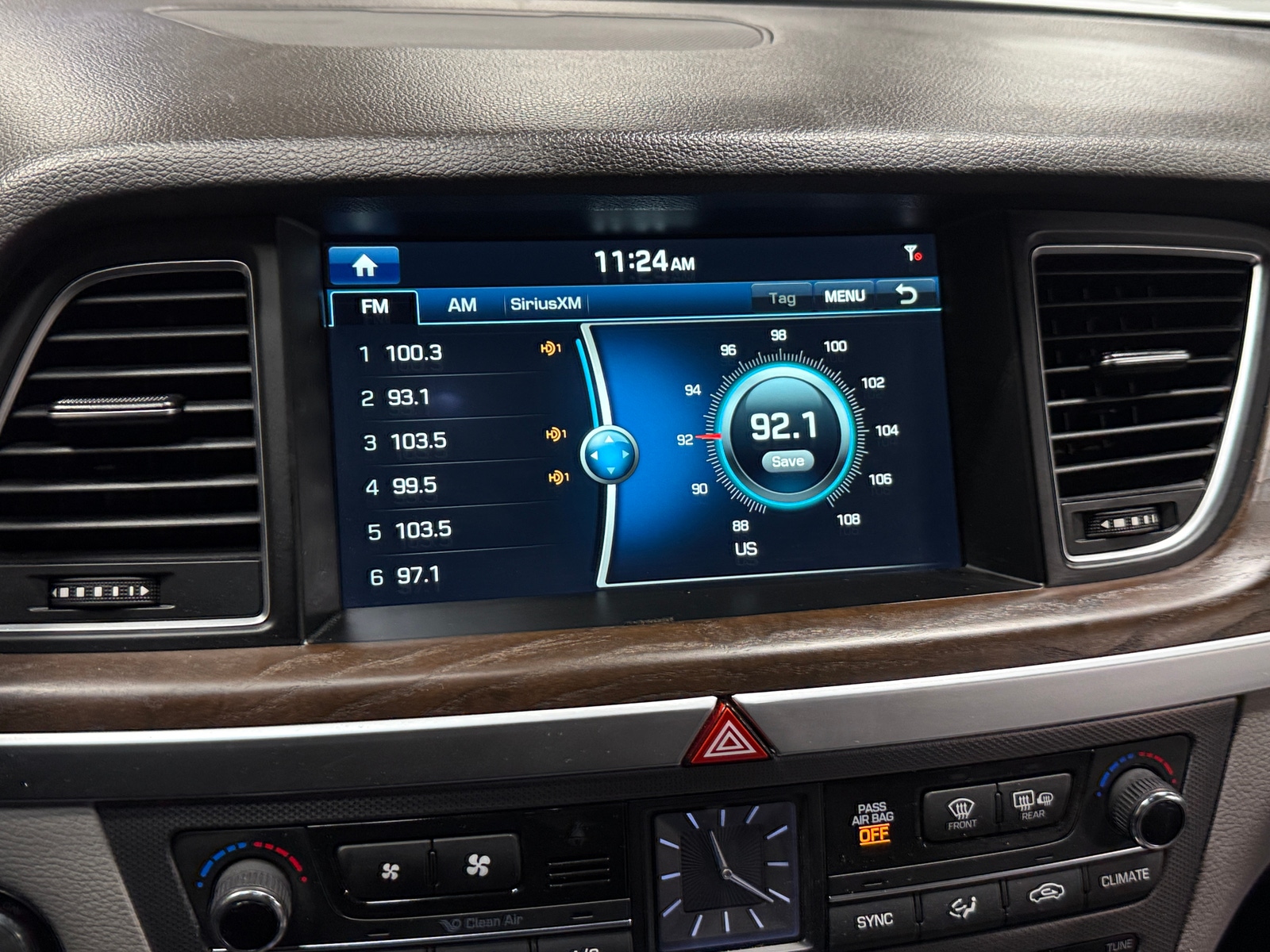 Thumbnail: 2015 Hyundai Genesis - 3