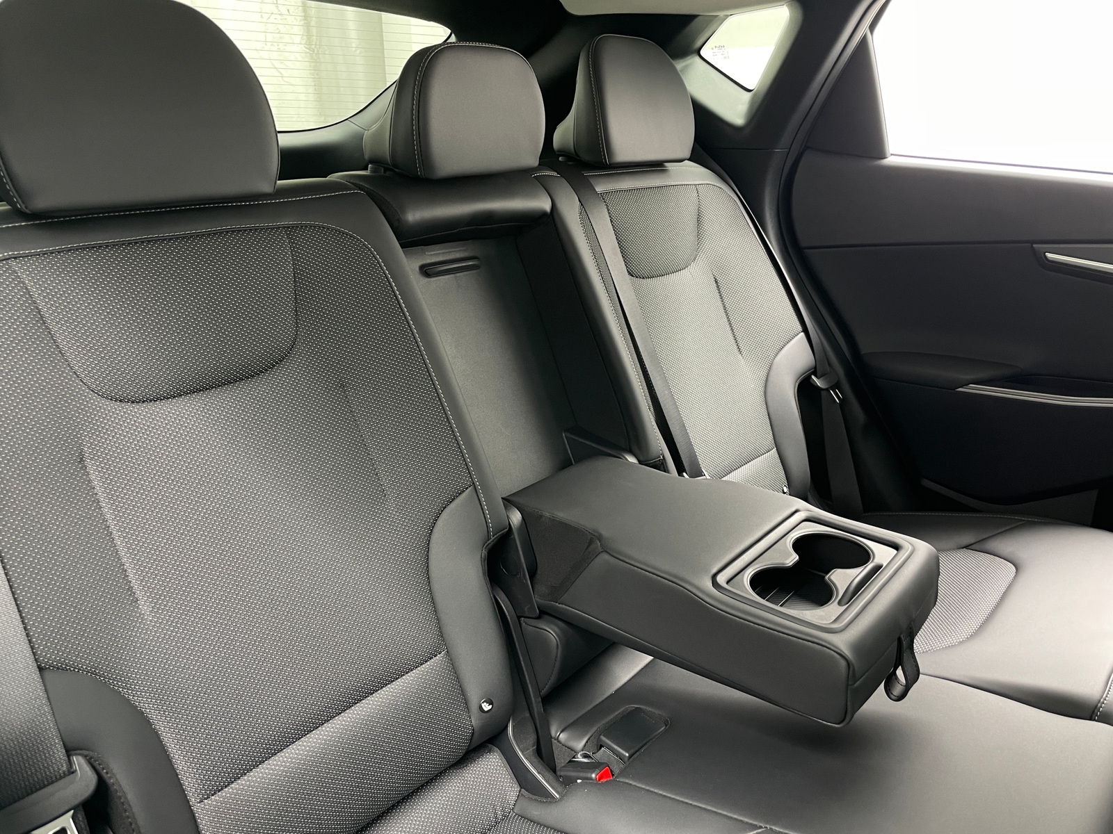 Thumbnail: 2024 Kia EV6 - 6