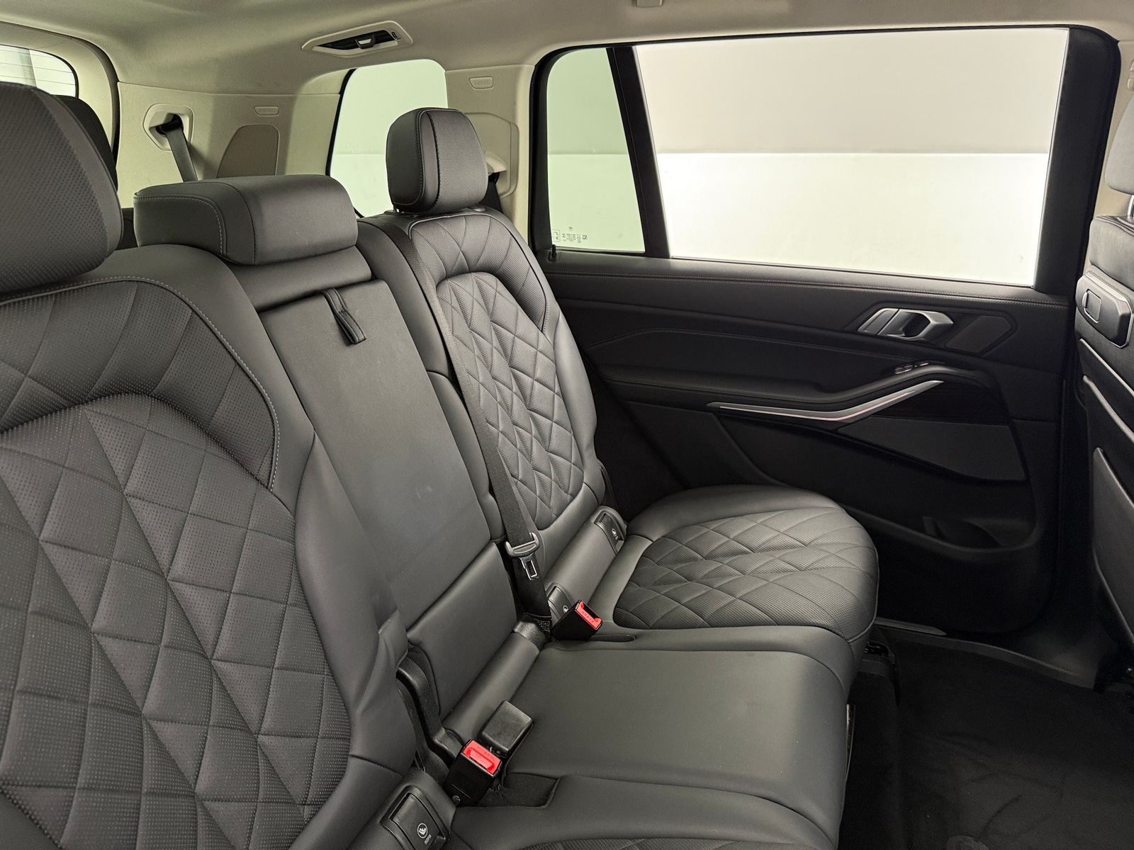 Thumbnail: 2024 BMW X7 - 5