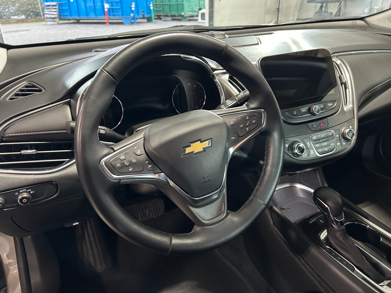 Thumbnail: 2024 Chevrolet Malibu - 4