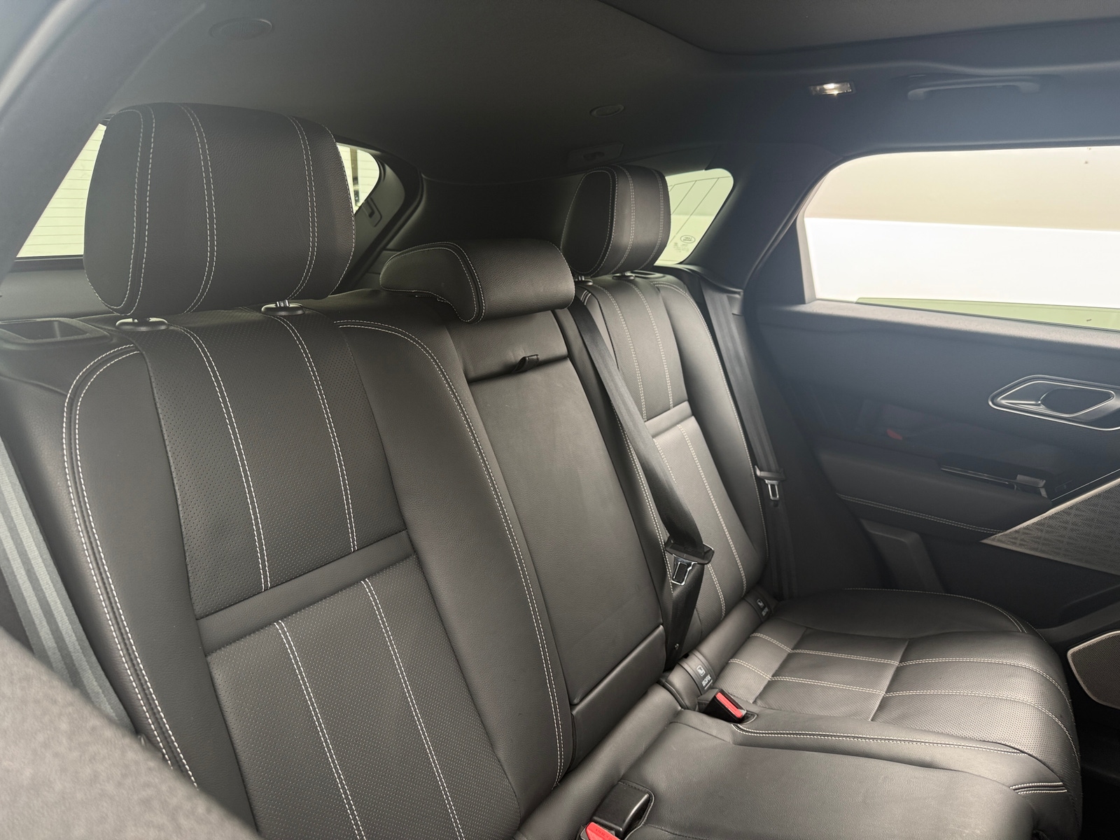 Thumbnail: 2021 Land Rover Range Rover Velar - 5