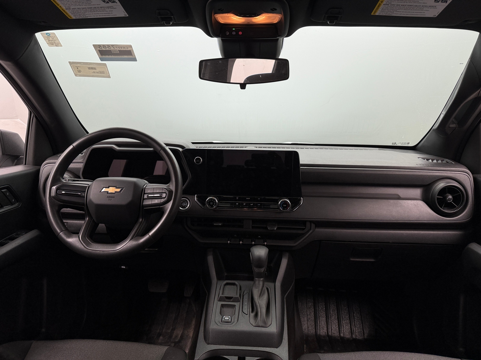 Thumbnail: 2023 Chevrolet Colorado - 3