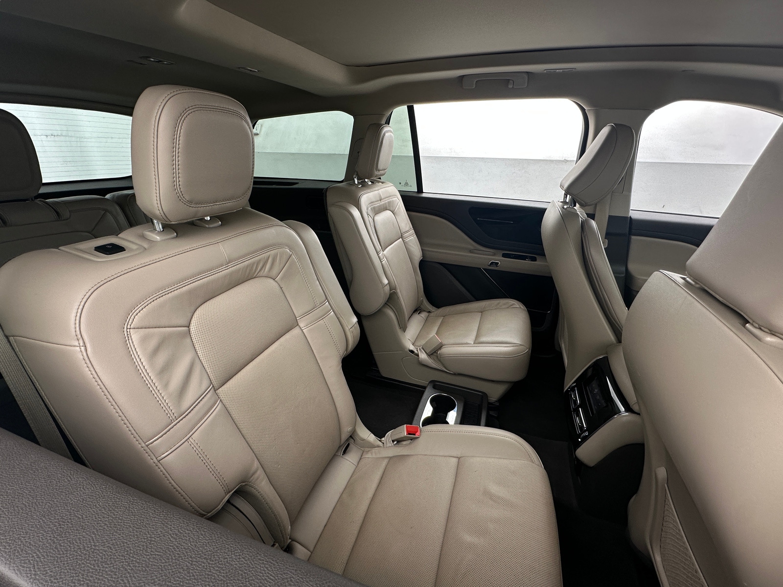 Thumbnail: 2023 Lincoln Aviator - 5