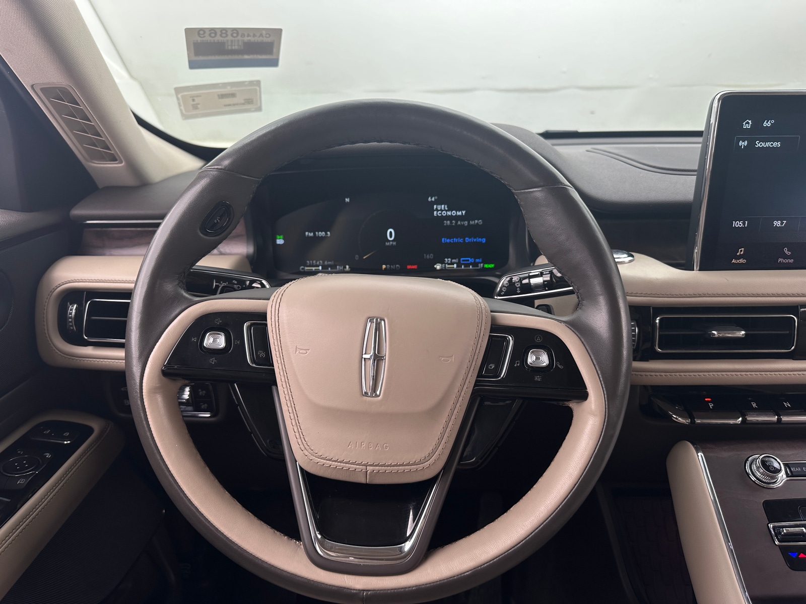 Thumbnail: 2023 Lincoln Aviator - 4