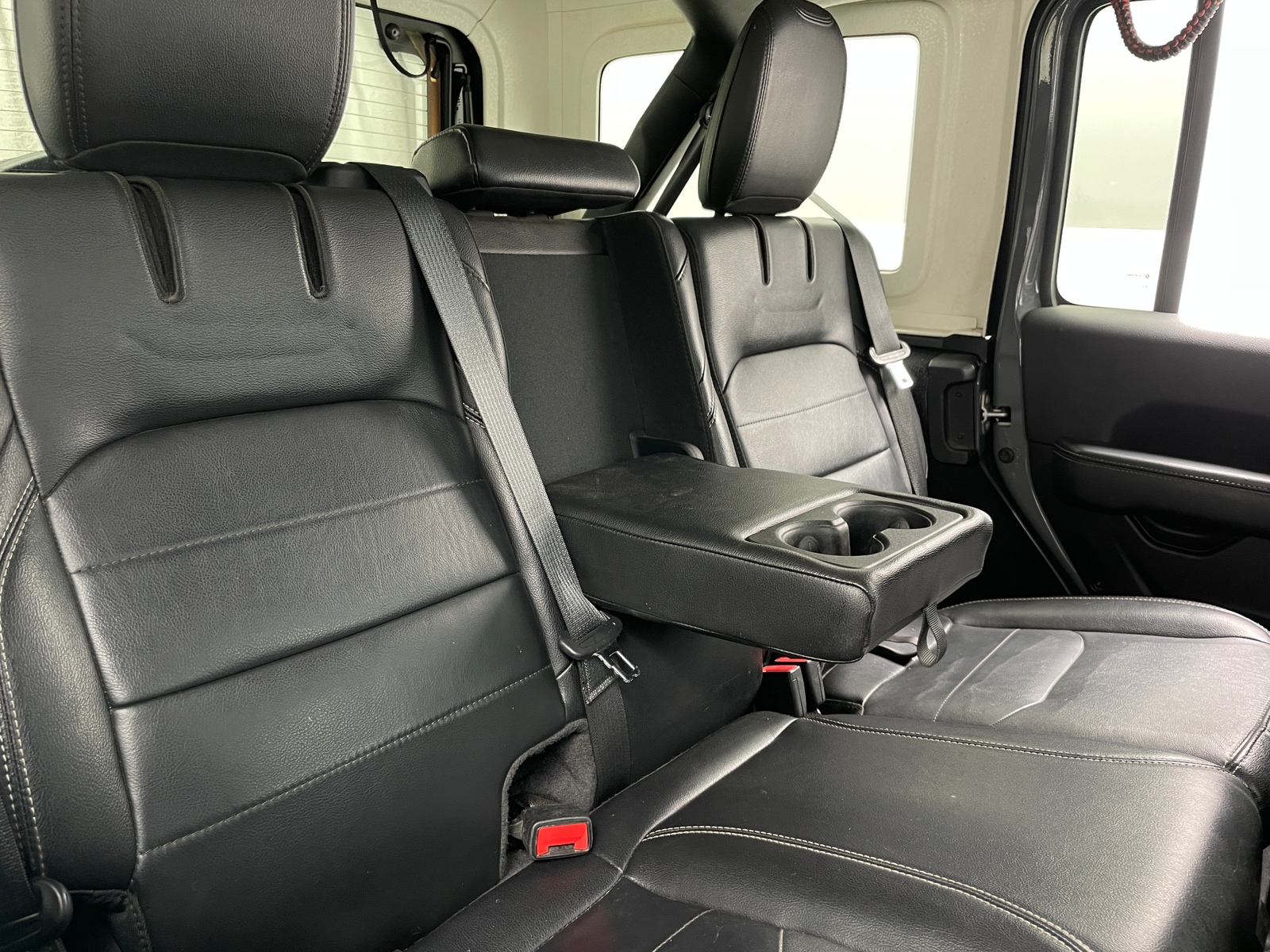 Thumbnail: 2021 Jeep Wrangler - 5