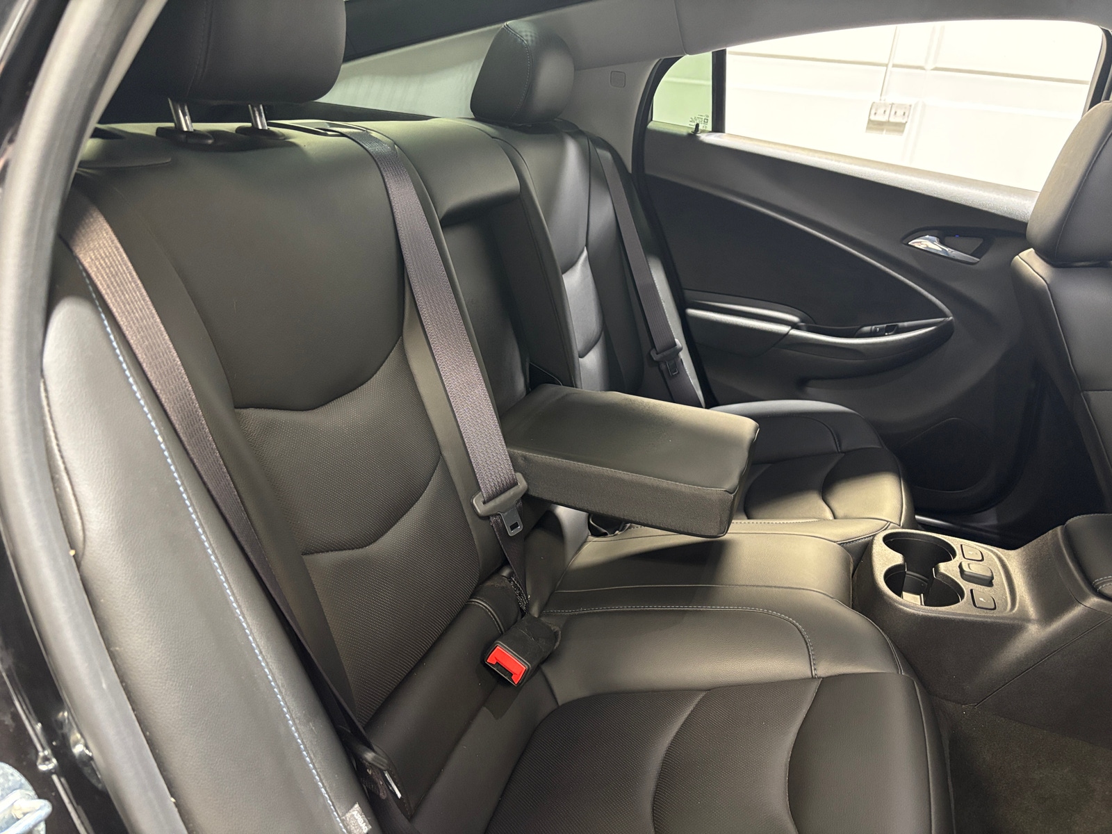 Thumbnail: 2017 Chevrolet Volt - 5