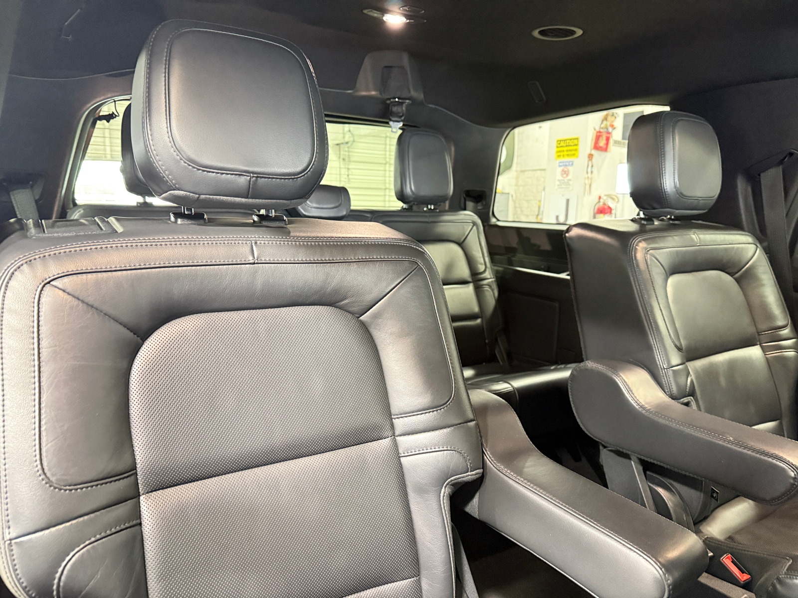 Thumbnail: 2024 Lincoln Navigator - 5