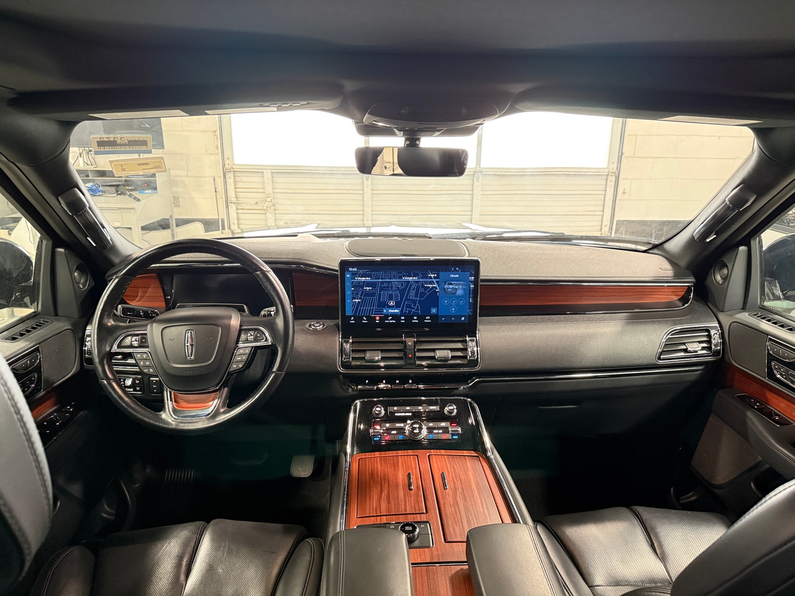 Thumbnail: 2024 Lincoln Navigator - 2