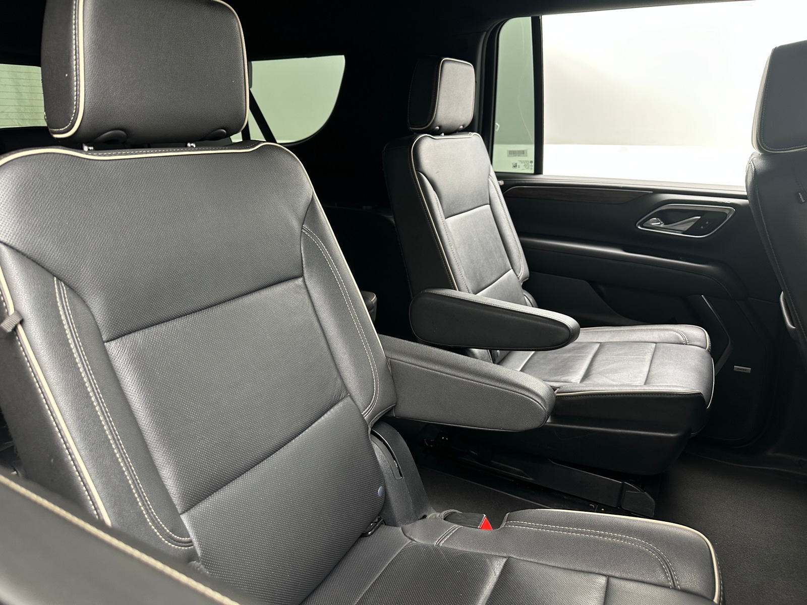 Thumbnail: 2023 Chevrolet Suburban - 5