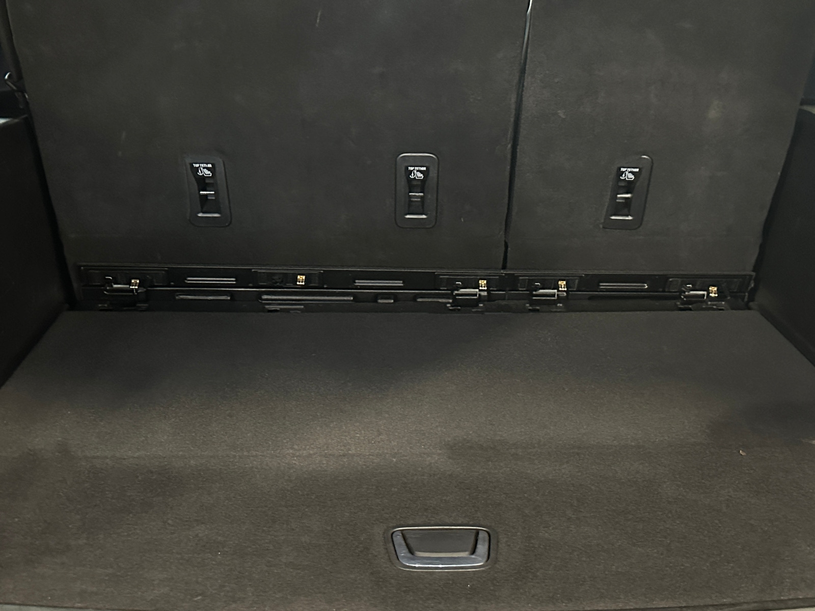 Thumbnail: 2023 Chevrolet Suburban - 6