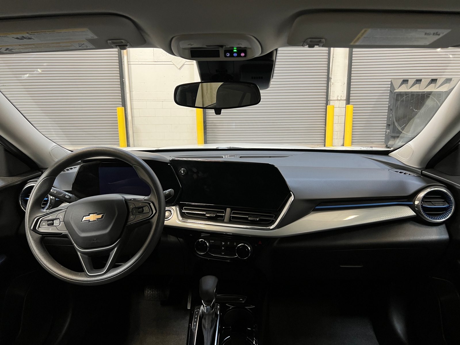 Thumbnail: 2025 Chevrolet Trax - 3