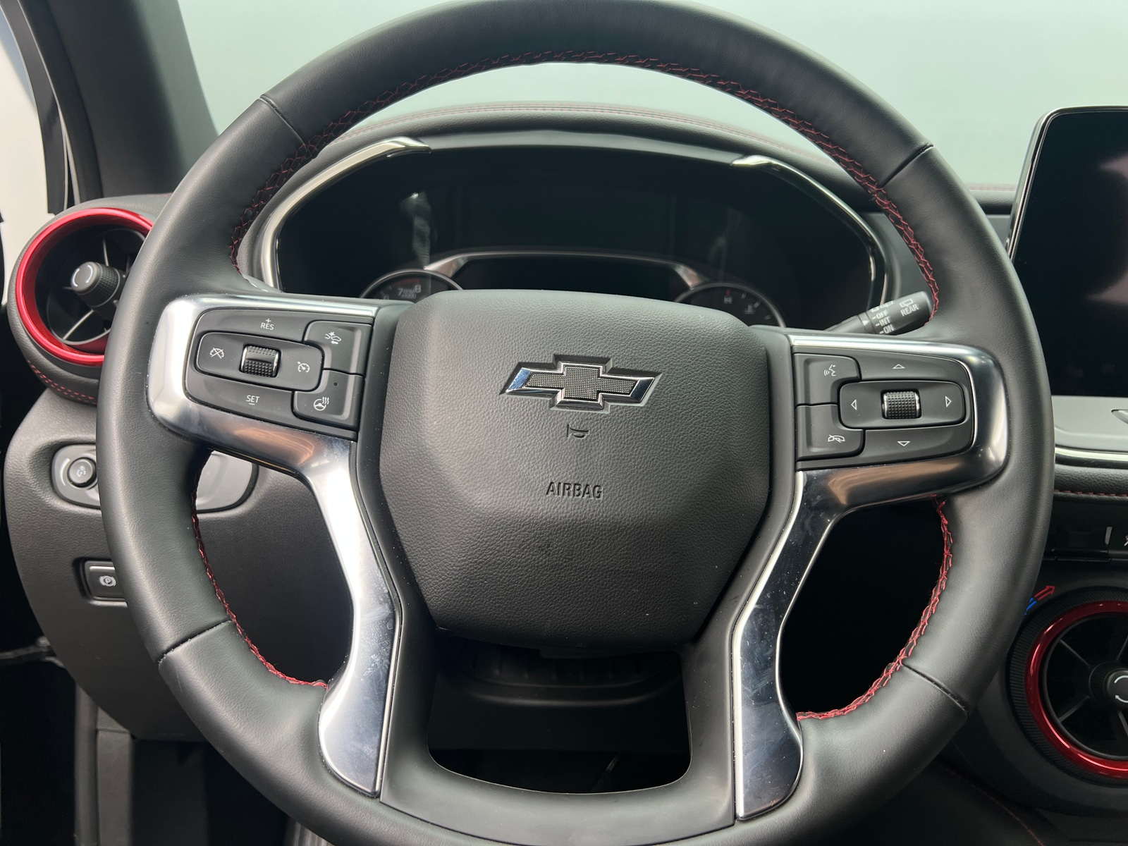 Thumbnail: 2025 Chevrolet Blazer - 5