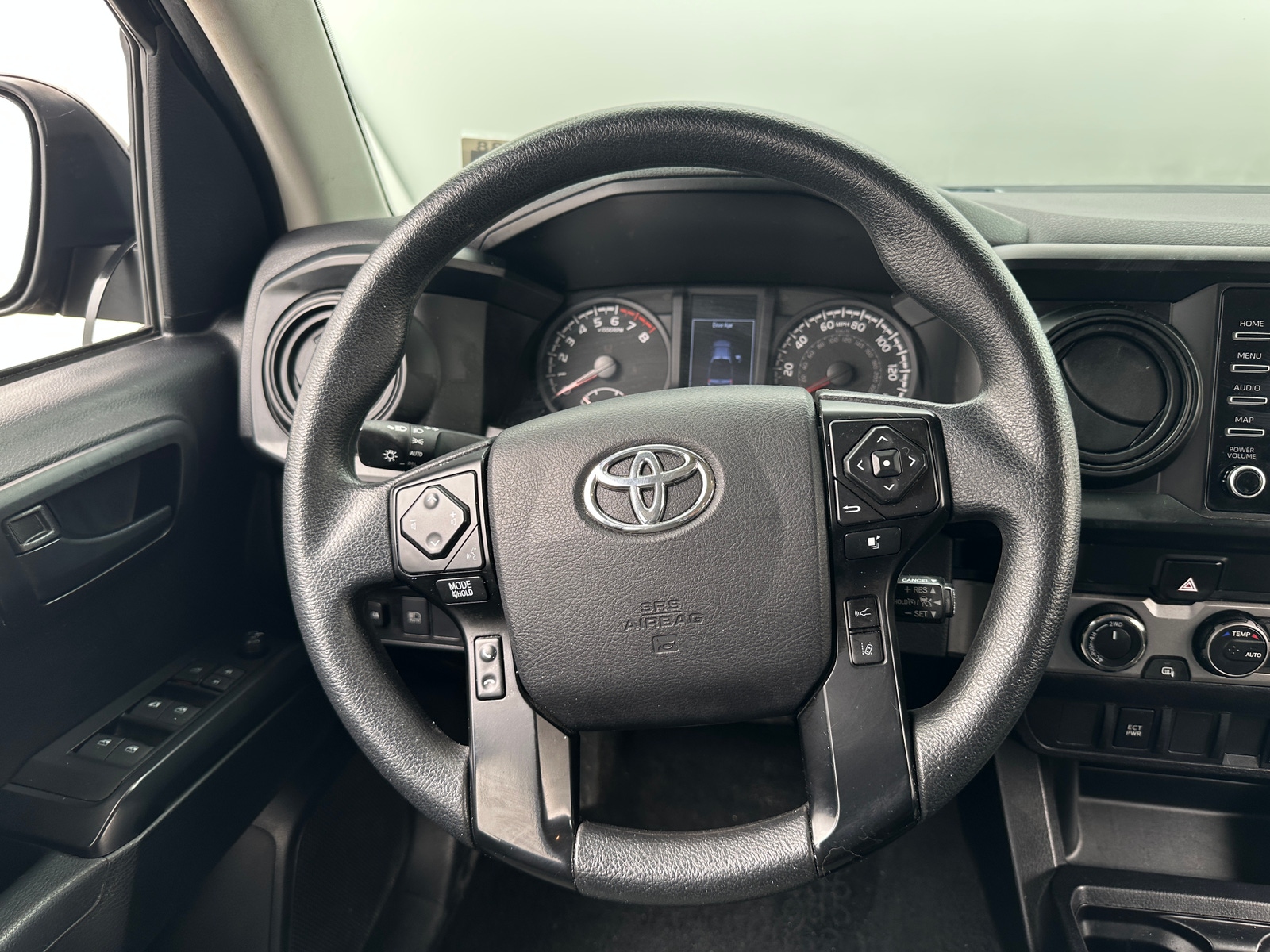 Thumbnail: 2022 Toyota Tacoma - 5