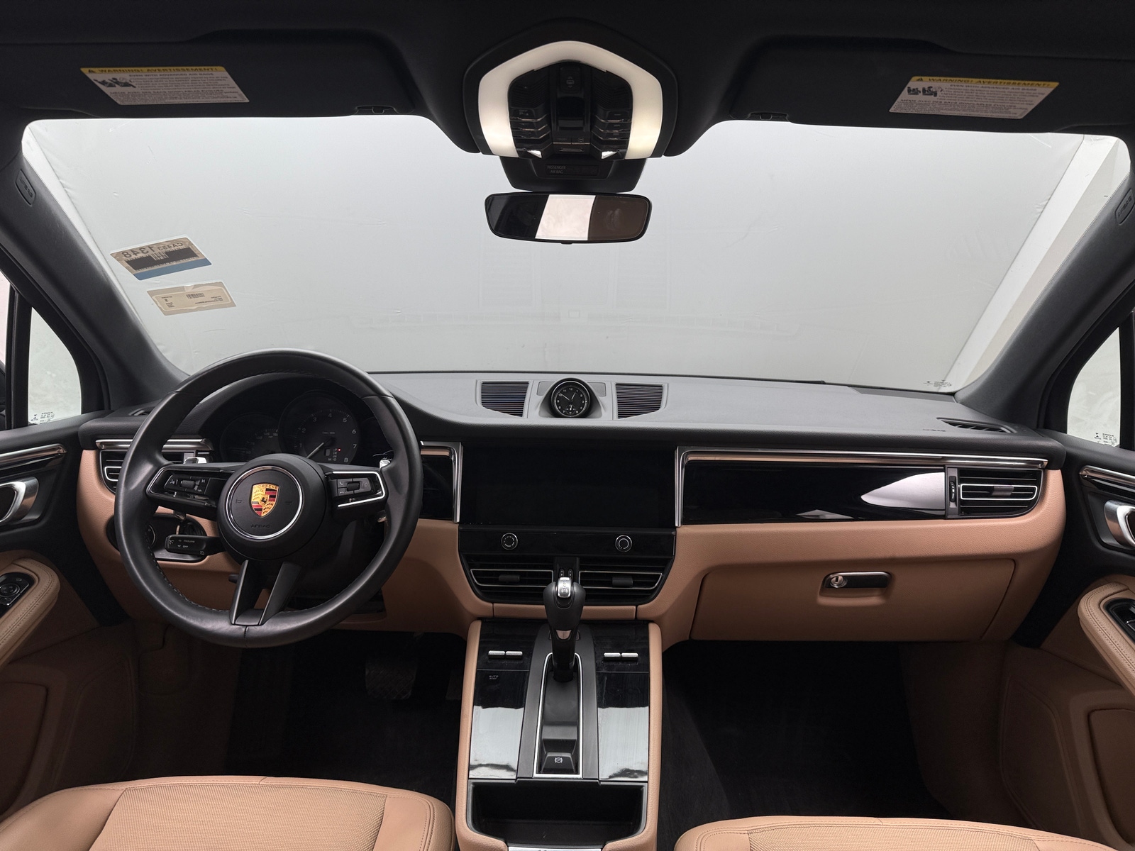 Thumbnail: 2022 Porsche Macan - 2