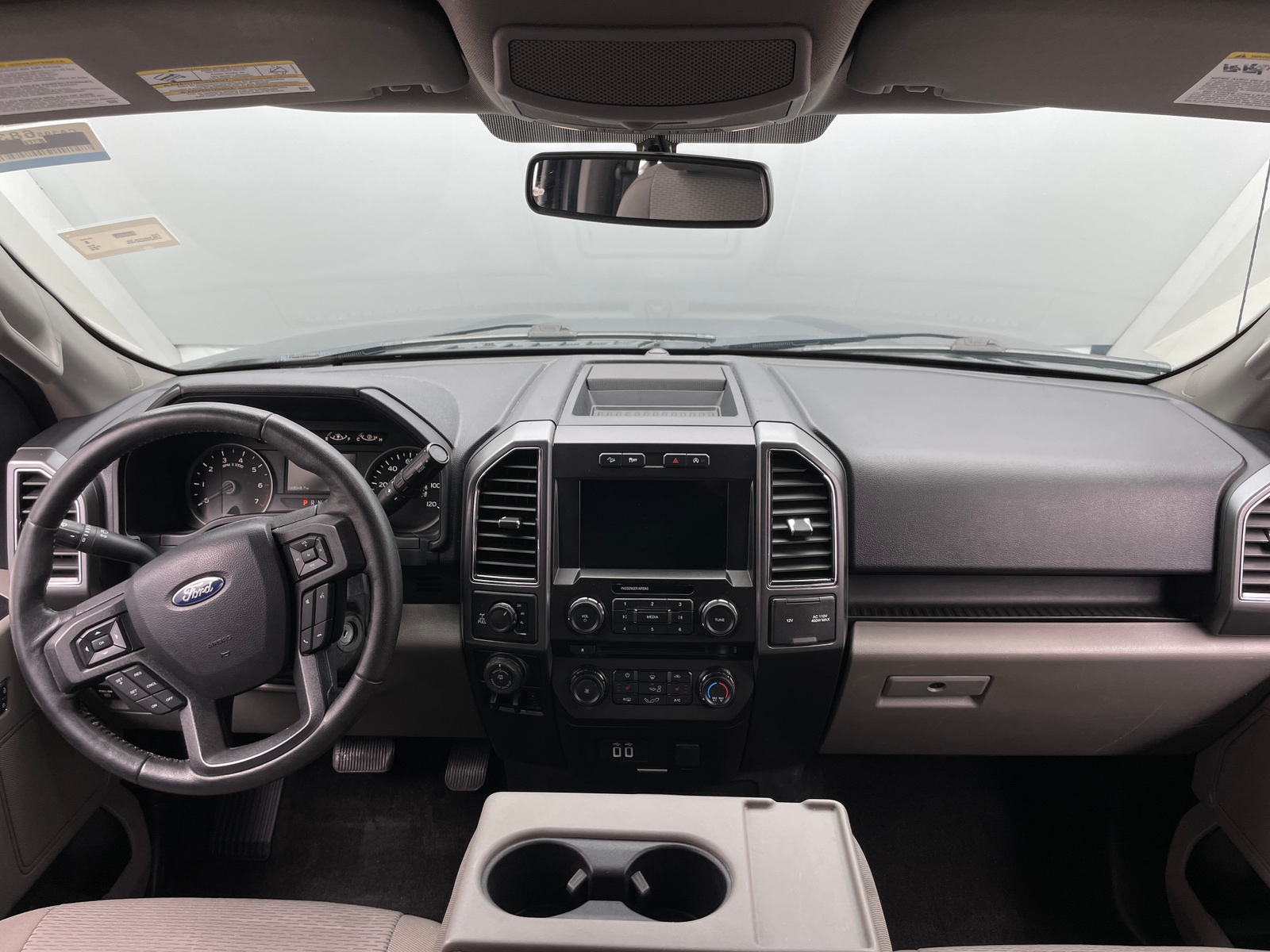 Thumbnail: 2018 Ford Econoline - 3