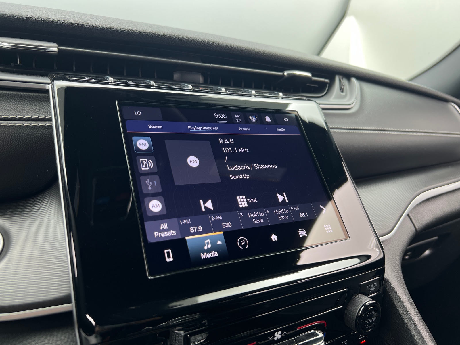 Thumbnail: 2024 Jeep Grand Cherokee L - 4