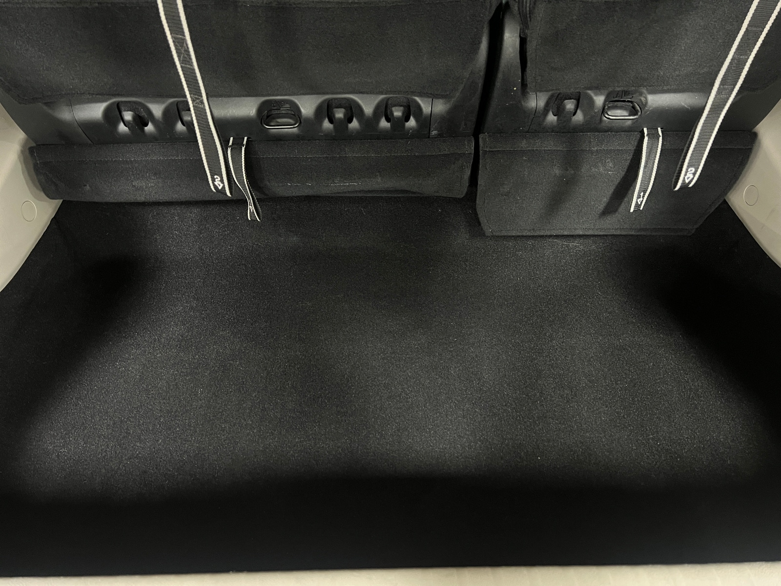 Thumbnail: 2023 Chrysler Voyager - 7