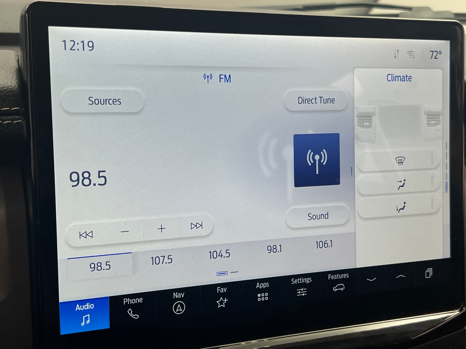 Thumbnail: 2022 Ford Expedition - 4