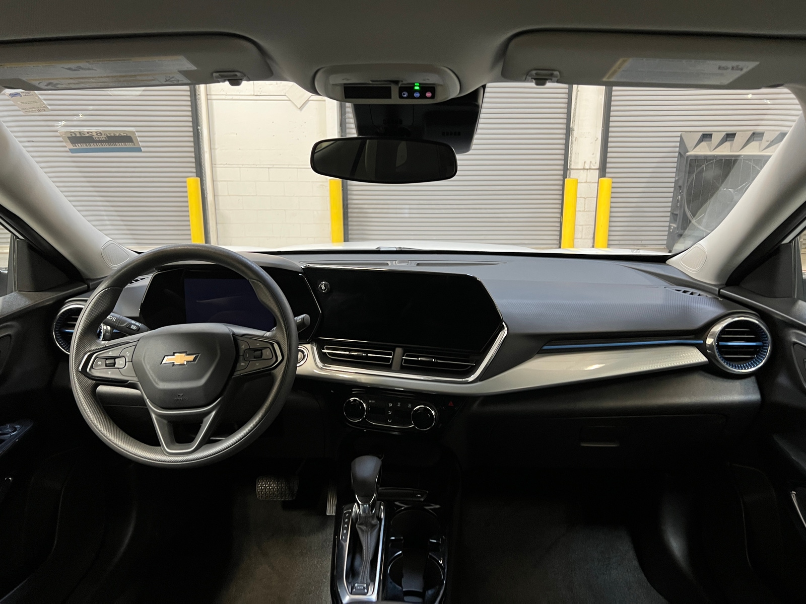 Thumbnail: 2025 Chevrolet Trax - 3