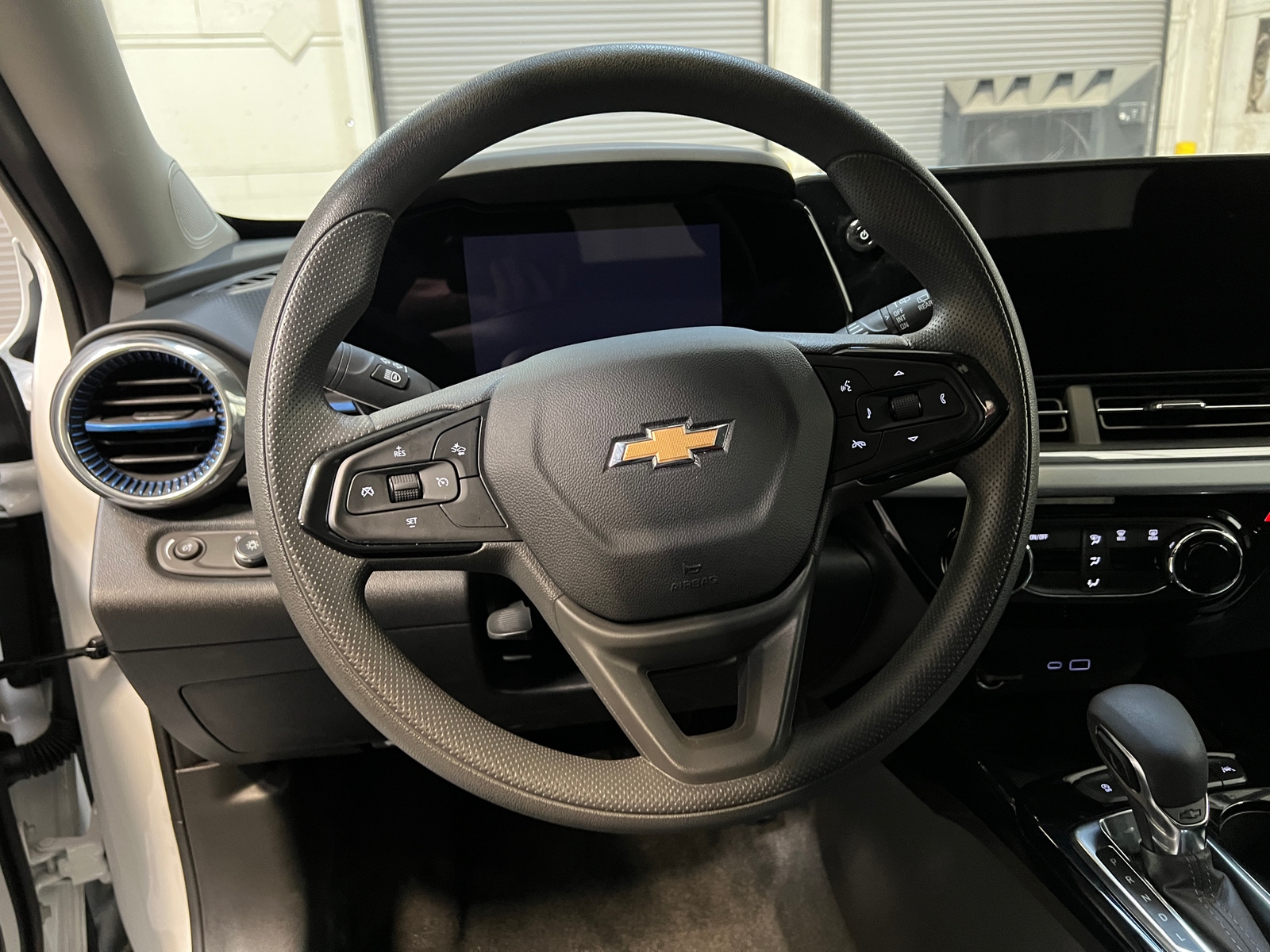 Thumbnail: 2025 Chevrolet Trax - 5