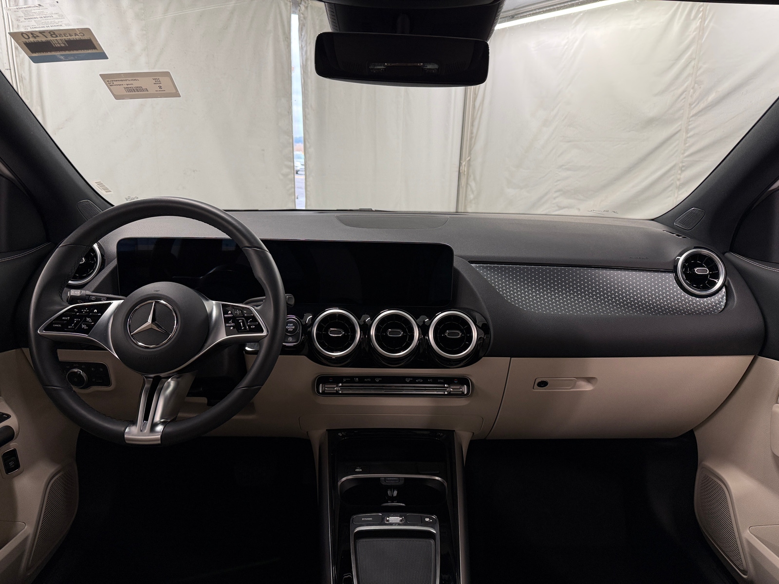 Thumbnail: 2025 Mercedes-Benz GLA - 2