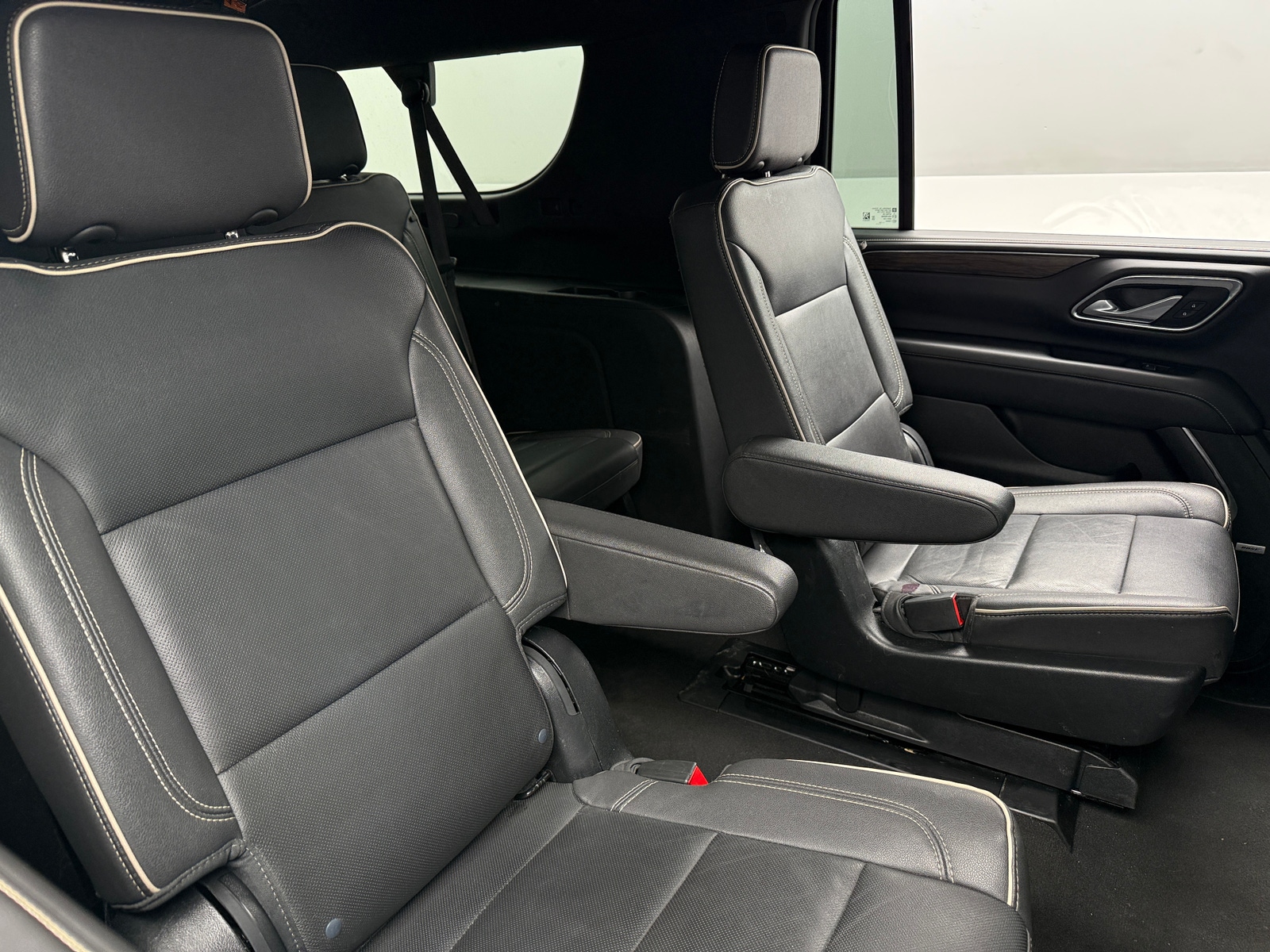 Thumbnail: 2023 Chevrolet Suburban - 5