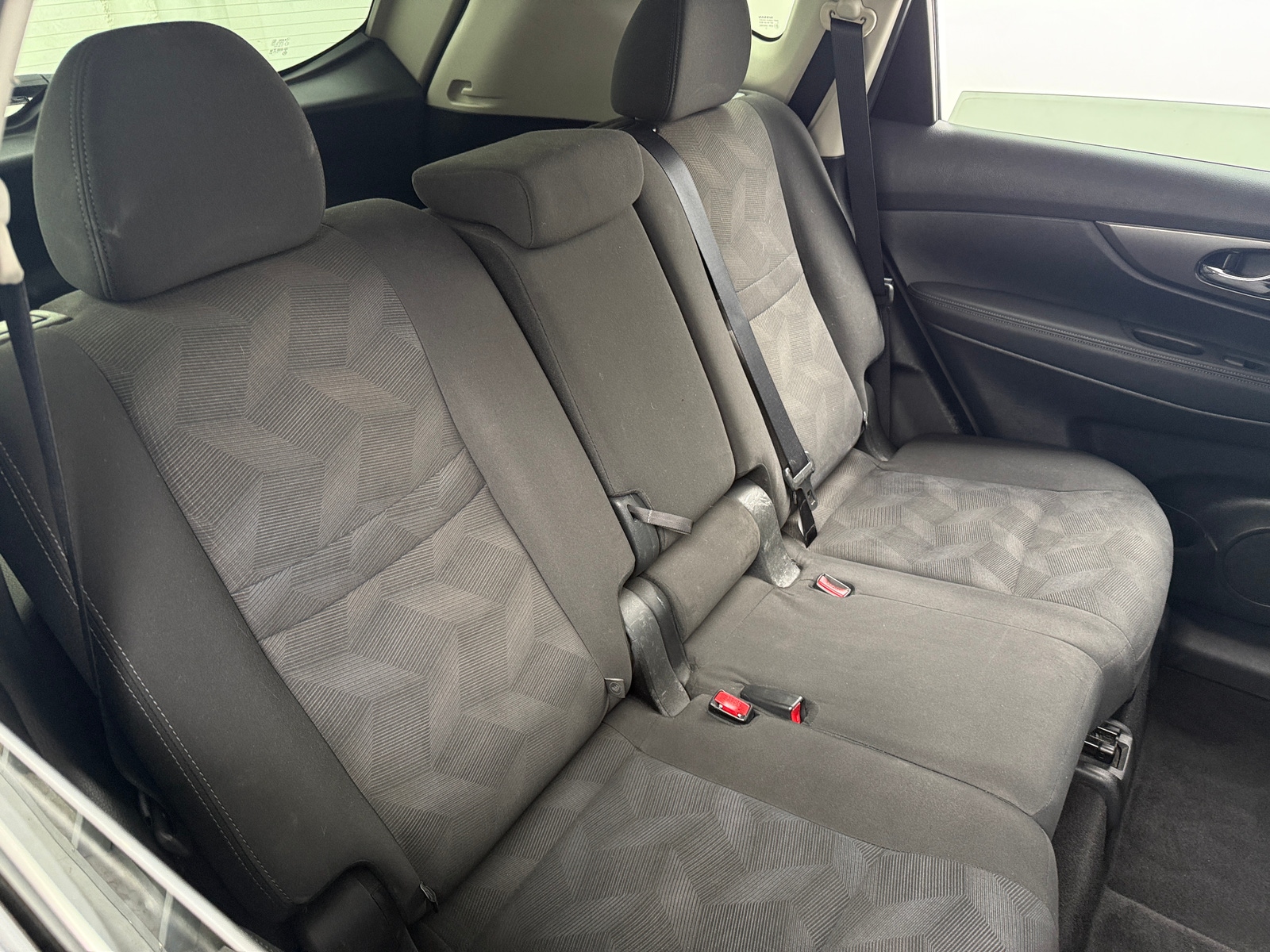 Thumbnail: 2016 Nissan Rogue - 6