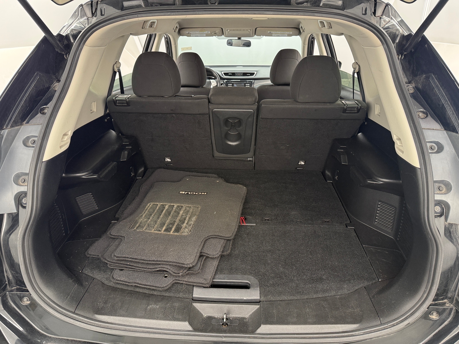 Thumbnail: 2016 Nissan Rogue - 7