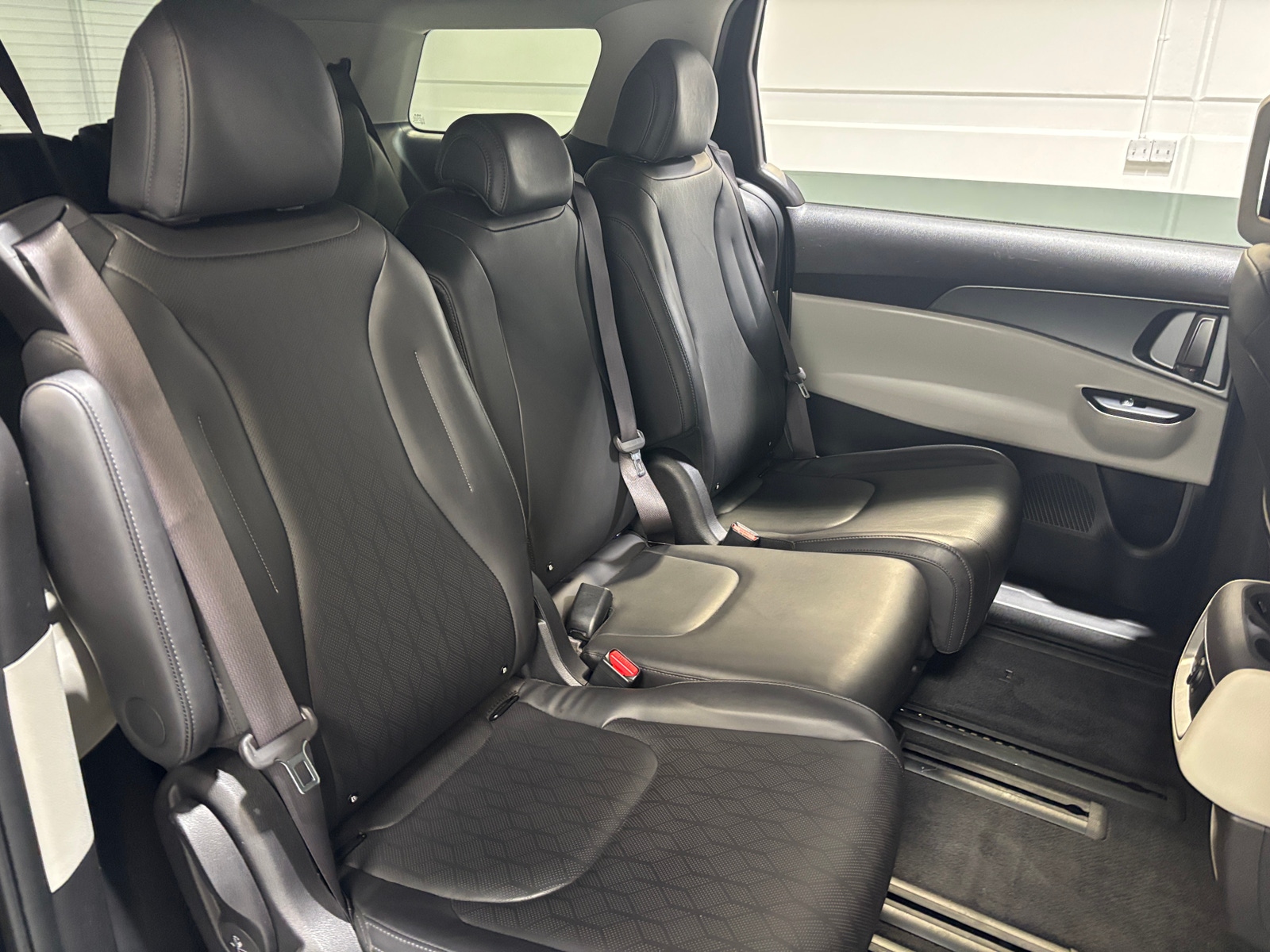 Thumbnail: 2024 Kia Carnival - 5