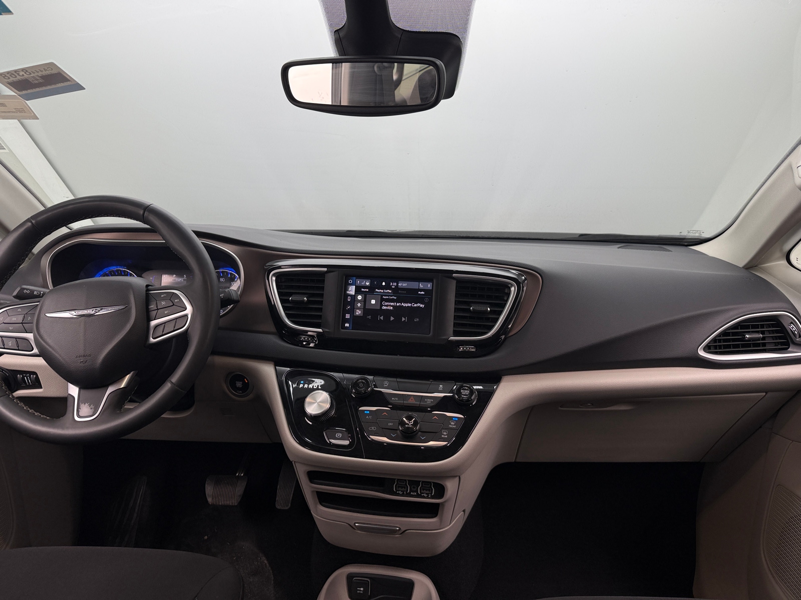 Thumbnail: 2023 Chrysler Voyager - 3