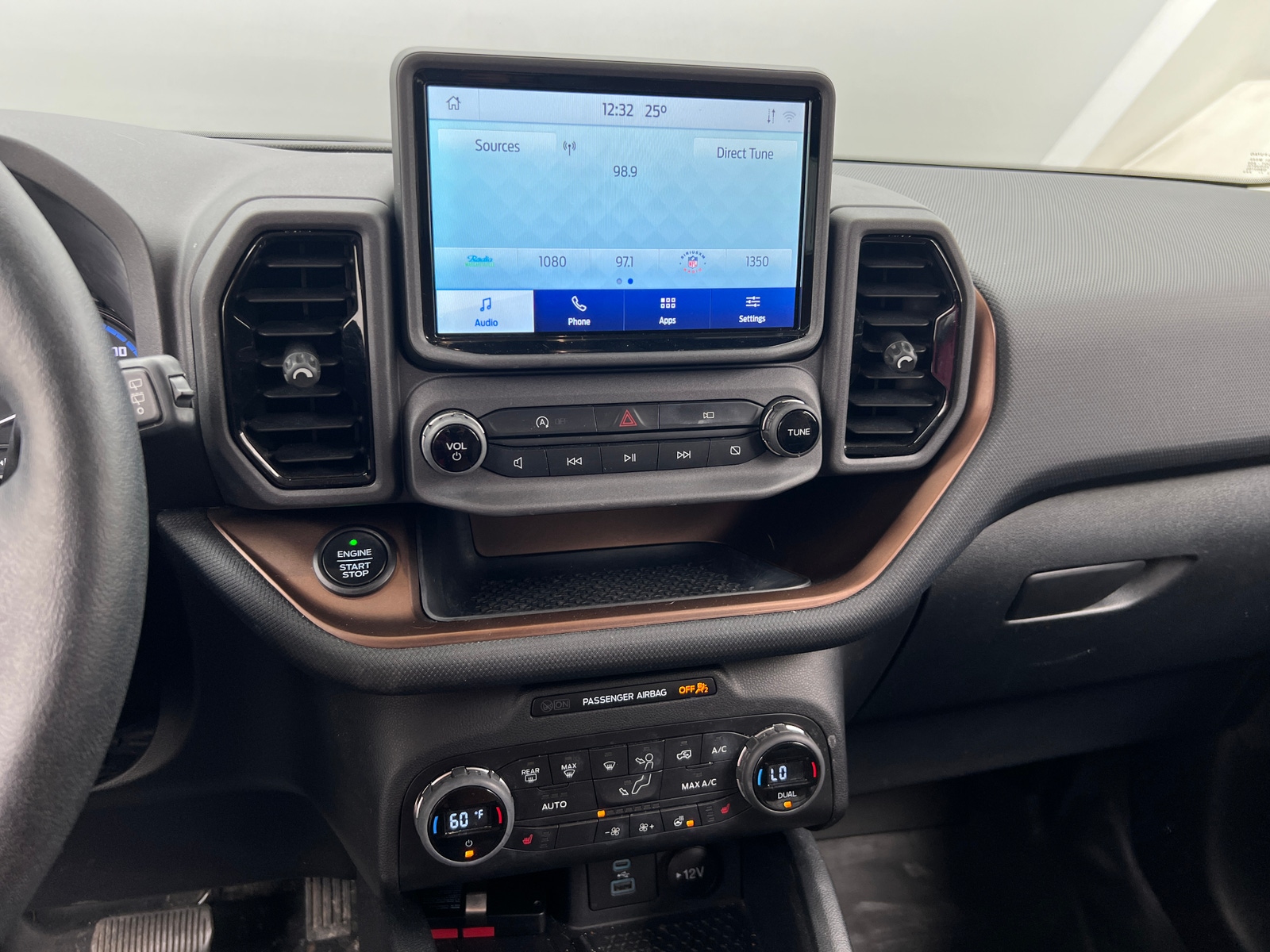 Thumbnail: 2021 Ford Bronco Sport - 3