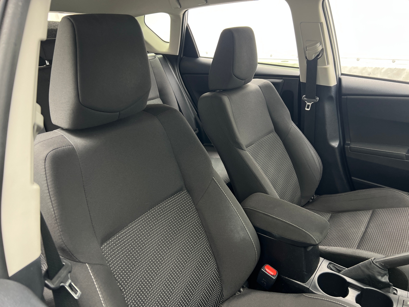 Thumbnail: 2018 Toyota Corolla iM - 2