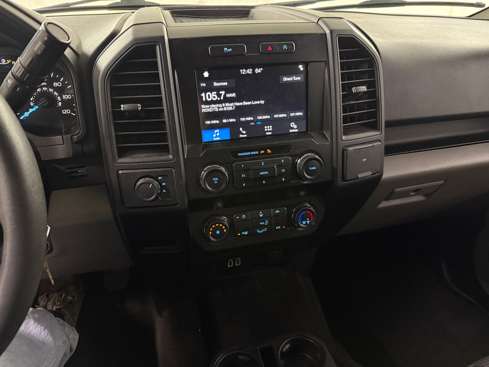 Thumbnail: 2019 Ford Econoline - 4